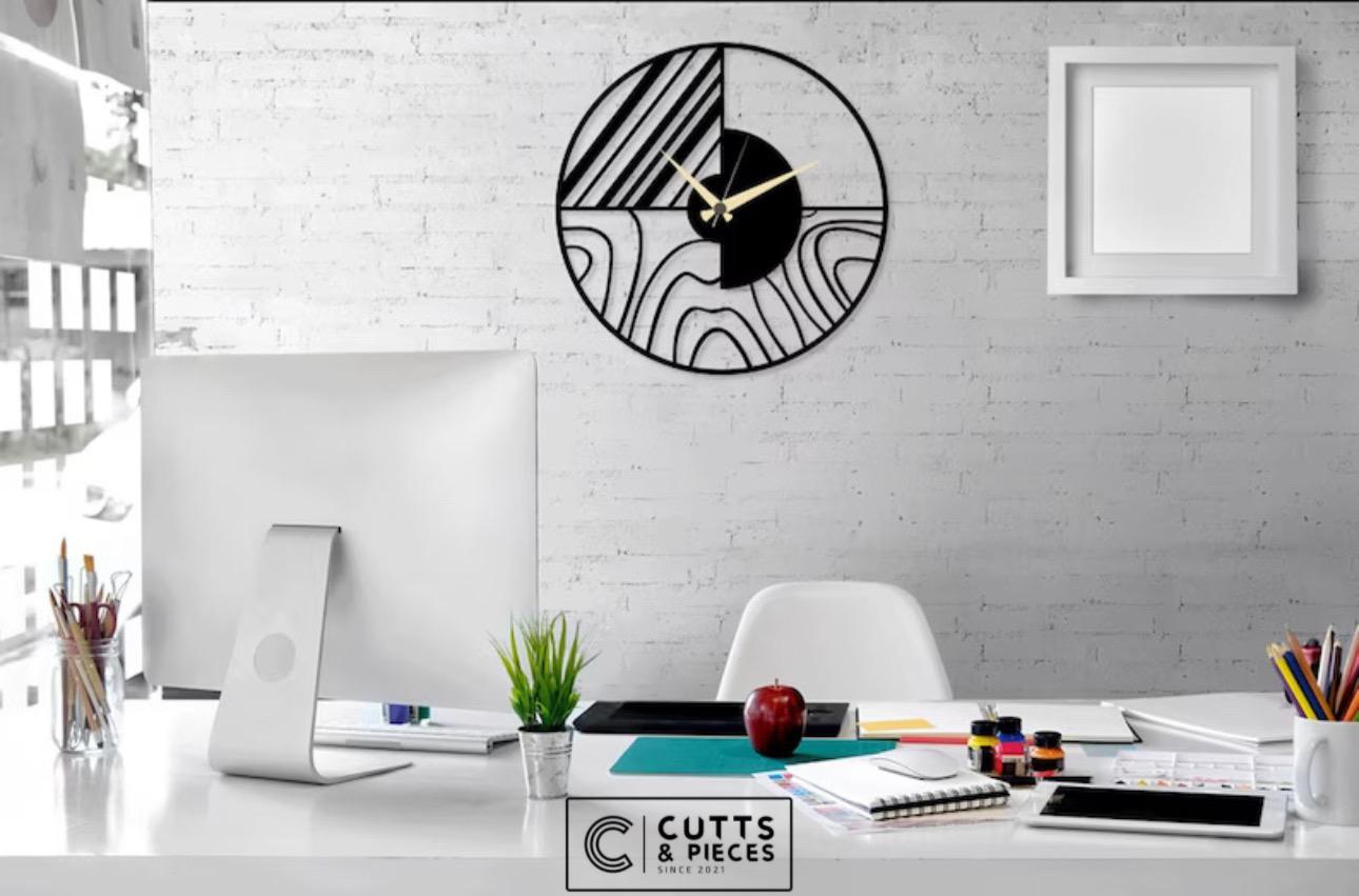 Round Clock G